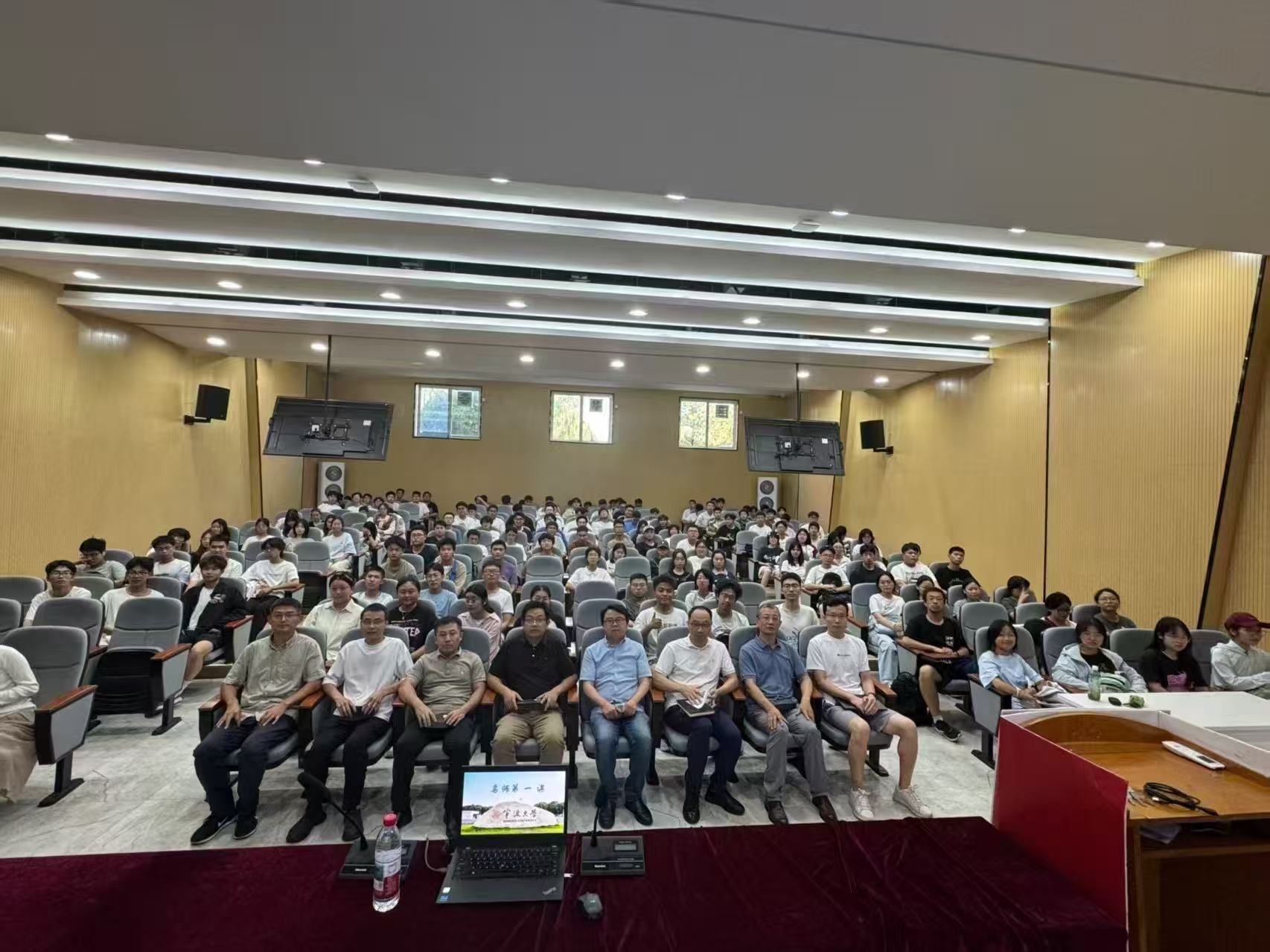 从1到X，规划启航丨双院协同下的“名师第一课”点亮学业之路